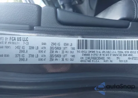 2019 Jeep Grand Cherokee Altitude 4X4 z USA, uszkodzony, nr VIN 1C4RJFAG6KC854091